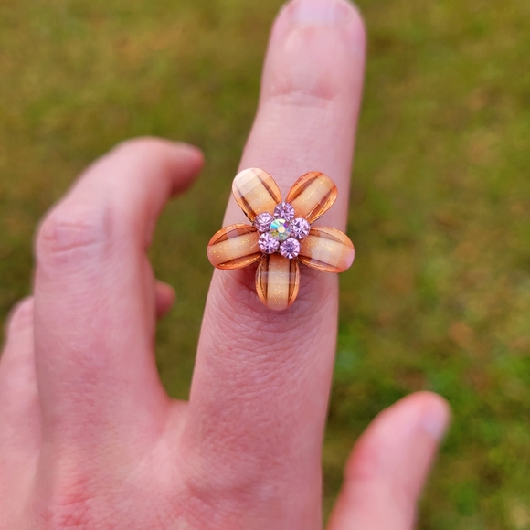 Prarie Flower Pink Crystal Gem Stone Ring One Size Fits All - Picture 2 of 10